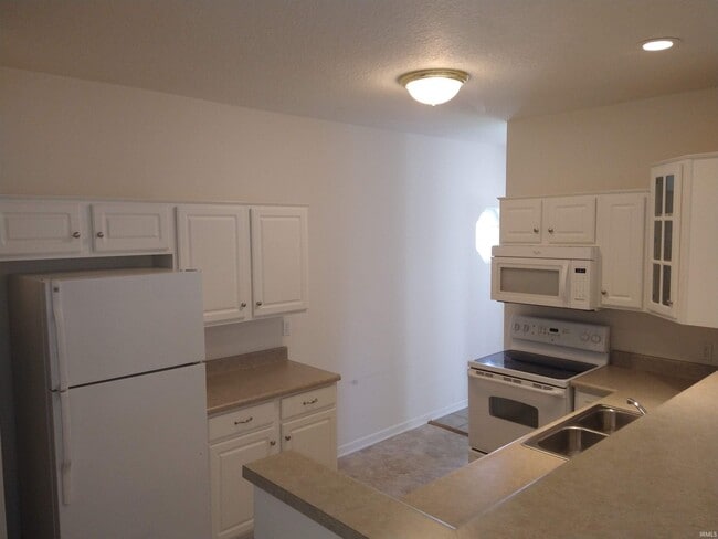 Building Photo - 12717 Grand Station Dr