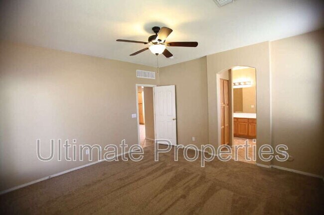 Building Photo - 12852 W Redondo Dr