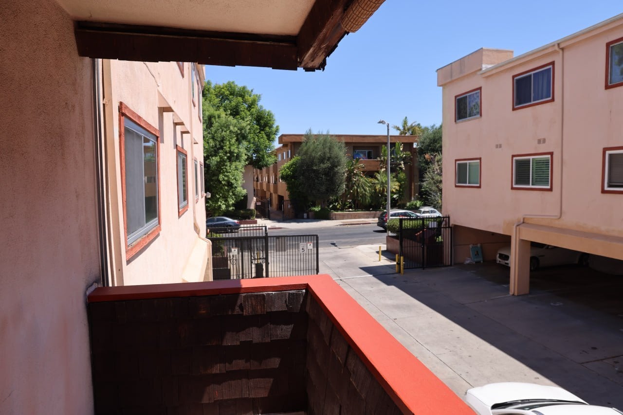 Building Photo - 5403 Newcastle Ave