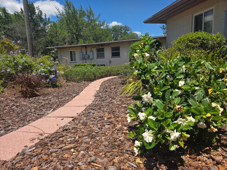 Building Photo - 416 N Summerlin Ave