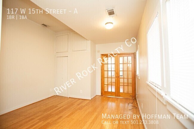 Building Photo - 117 W 15th St