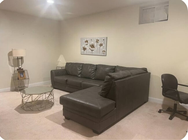 Building Photo - 1000 Caskadilla Ln