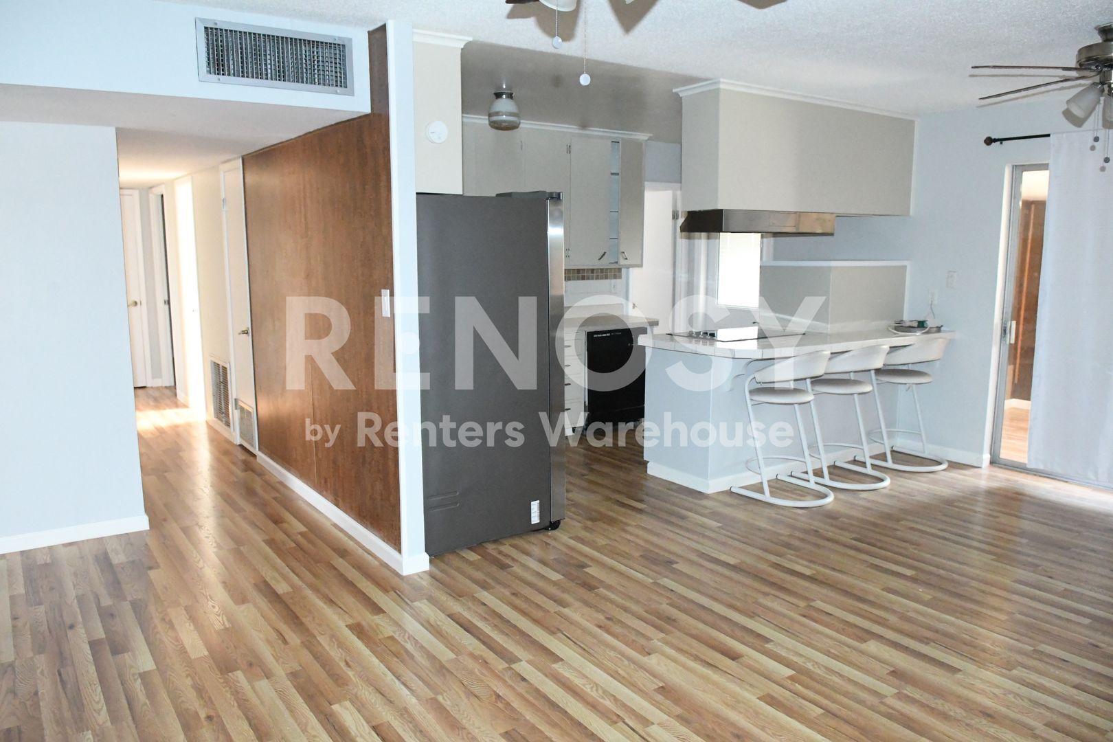 Building Photo - 8420 E Edgemont Ave
