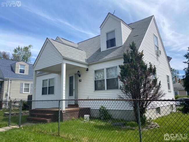 Building Photo - 52 Marconi Ave