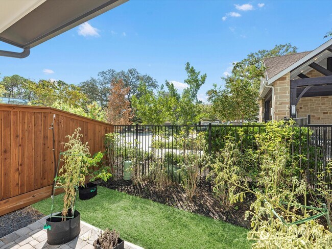 Building Photo - 16011 Mason Run Dr