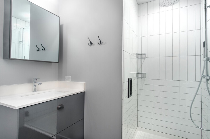 Building Photo - 311 W Erie St