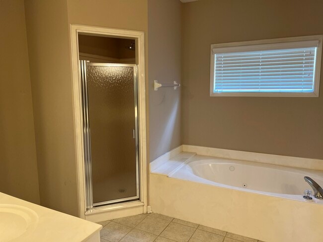 Building Photo - 455 Hunters Mill Cove