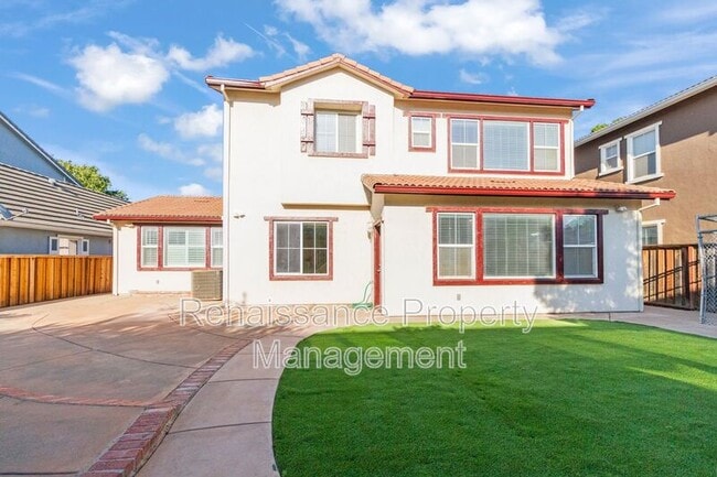 Building Photo - 785 Ellerbrook St