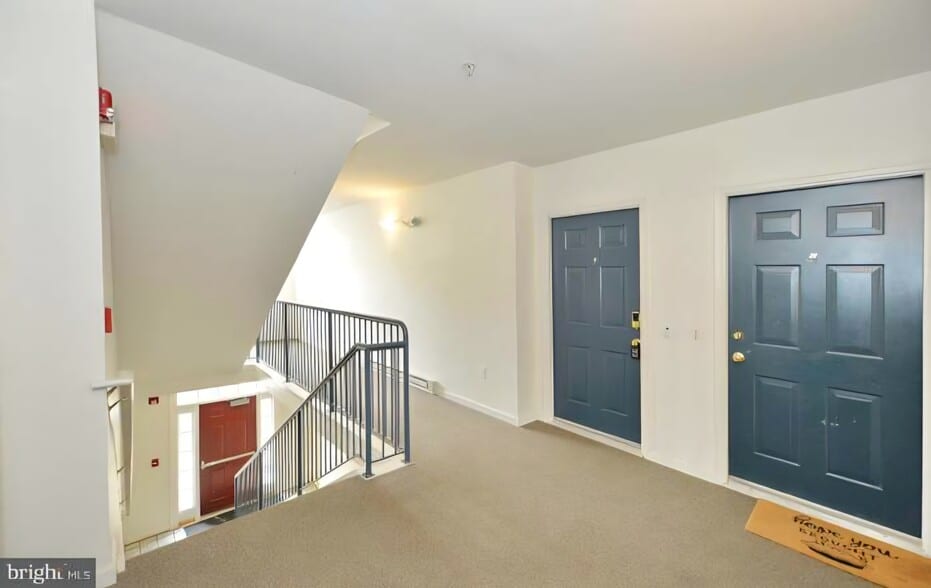 Building Photo - 511 Constellation Sq SE