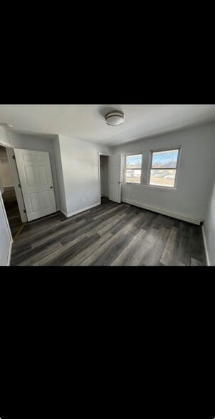 Building Photo - 2 Roland Rd