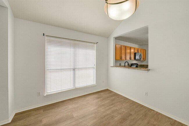 Building Photo - 21007 Terrace View Dr