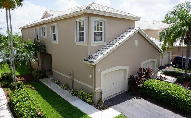 Building Photo - 1868 Salerno Cir