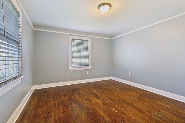 Building Photo - Cute & Cozy 3-Bedroom Home in Gretna!