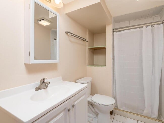 Building Photo - 6321 Wilryan Ave