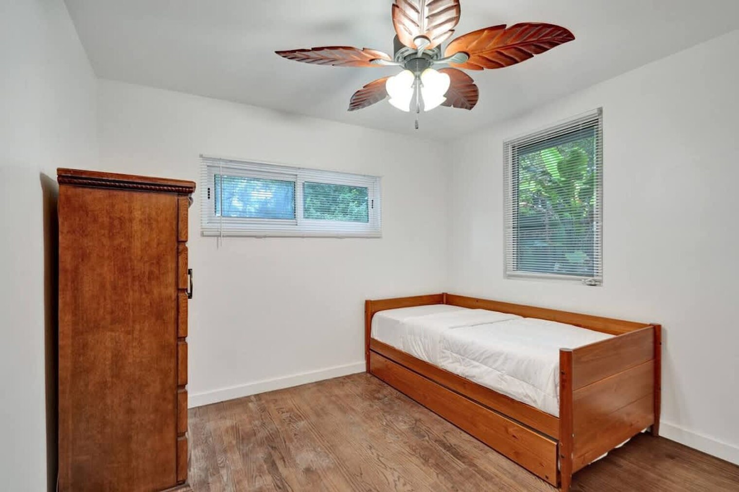 Building Photo - 1115 SW 4th St