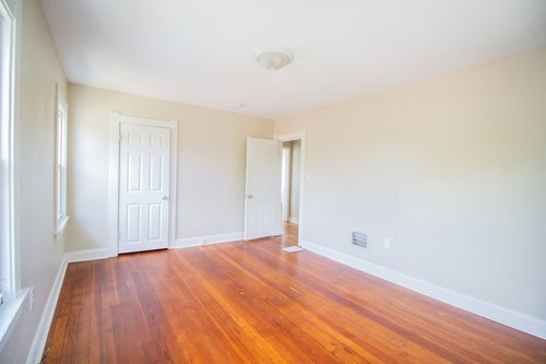 Building Photo - 4122 Fairview Dr
