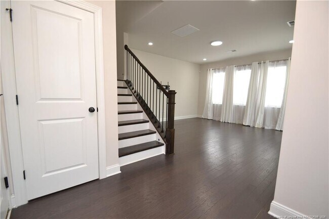 Building Photo - 820 Grafton Peak Ln
