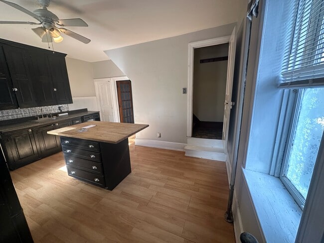 Building Photo - 28 S Charles St