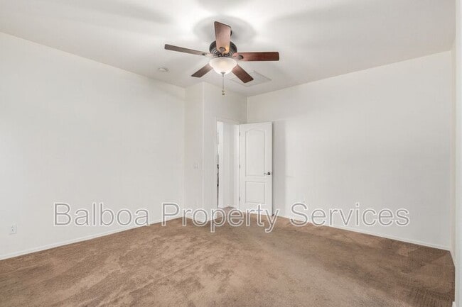 Building Photo - 44087 Granite Dr