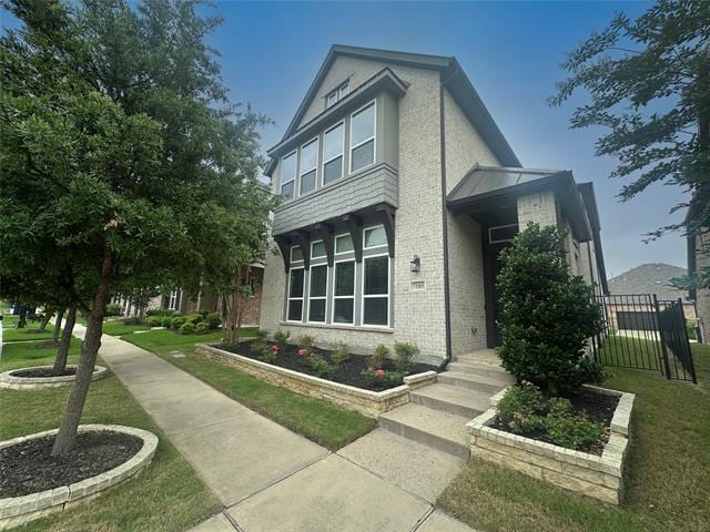Primary Photo - 7105 Royal View Dr