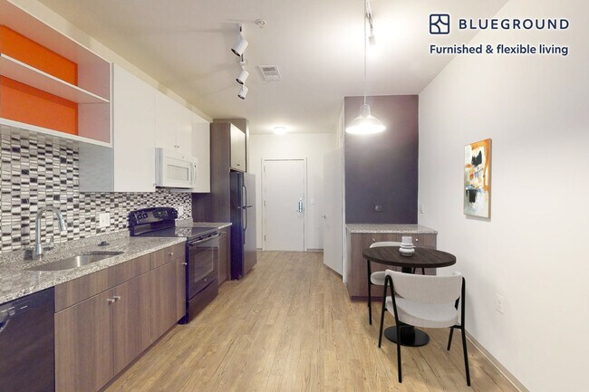 Building Photo - 2987 District Ave