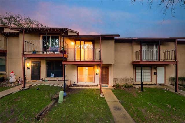 Building Photo - 5620 Marina Dr