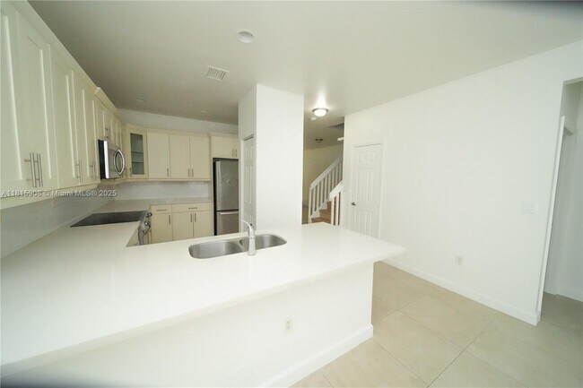Building Photo - 10456 NW 61 Ln.