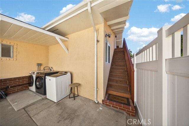 Building Photo - 327 Vine St