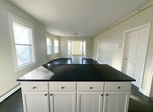 Building Photo - 51 Arlington St