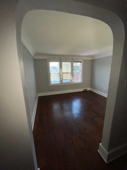 Building Photo - 5520 Haverhill St