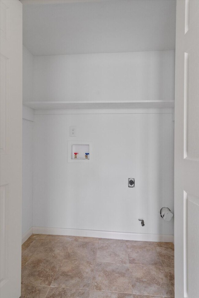 Building Photo - 701 Ramble Ln