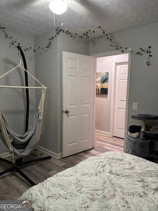 Building Photo - 6 Oak Mt Dr