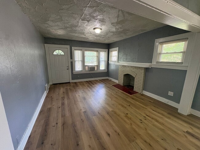 Building Photo - 5401 Highland Ave