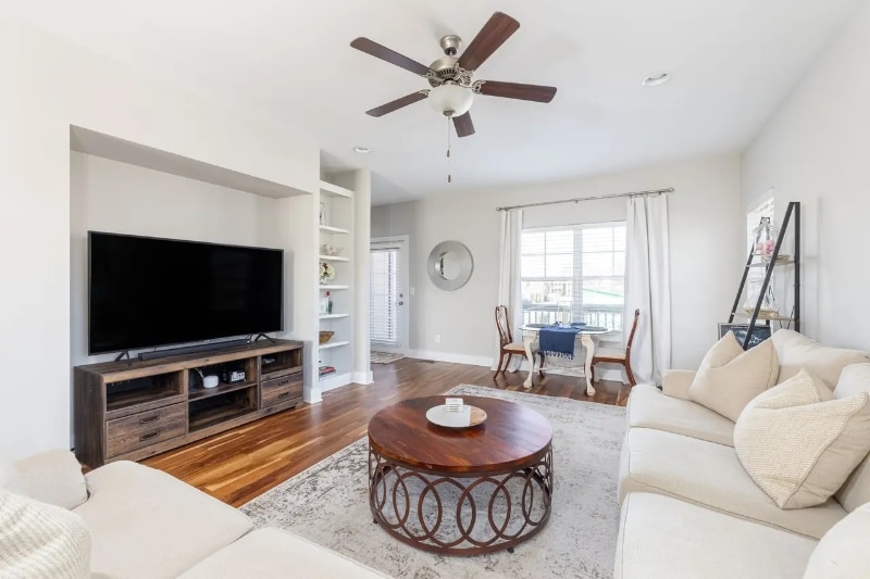 Building Photo - 5521 Kentucky Ave