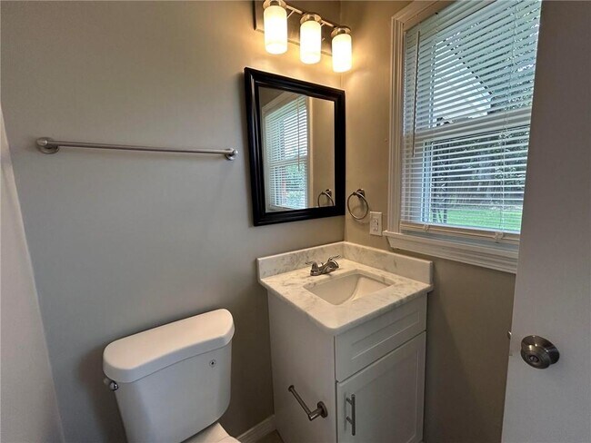 Building Photo - 506 Seville Dr