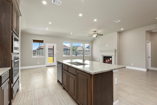 Building Photo - 22096 Volante Dr