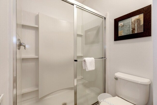 Building Photo - 1157 Cypress Pointe Blvd