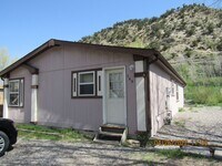 Building Photo - MANUFACTURED SINGLE FAMILY HOME IN NEW CASTLE!!