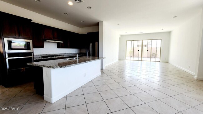 Building Photo - 5603 N 194th Ave