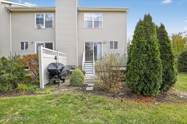 Building Photo - 7 Lucia Ct