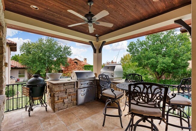 Building Photo - 308 Golden Bear Dr