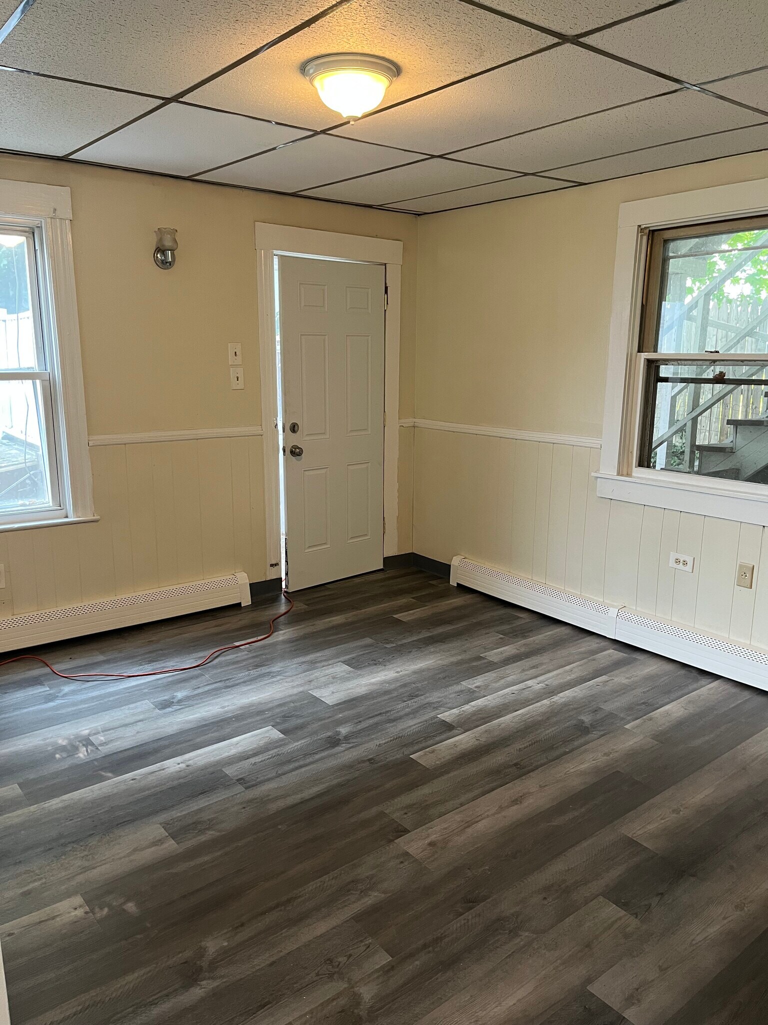 Building Photo - 156 Oak St
