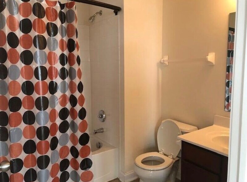 Building Photo - 5443 Spring River Ave