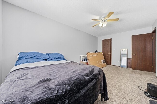 Building Photo - 27413 Westown Blvd