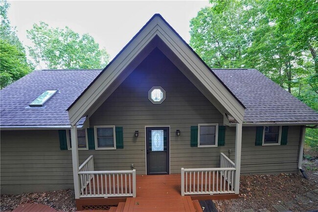 Building Photo - 127 Columbine Dr