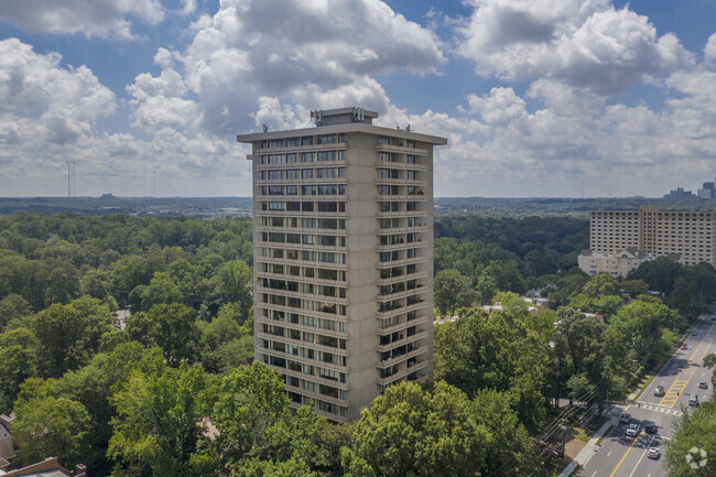 Building Photo - Plaza Towers