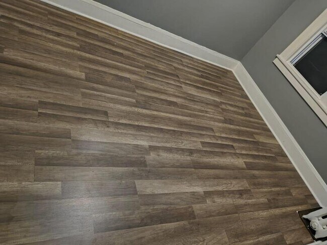 Building Photo - 13315 Madison Ave