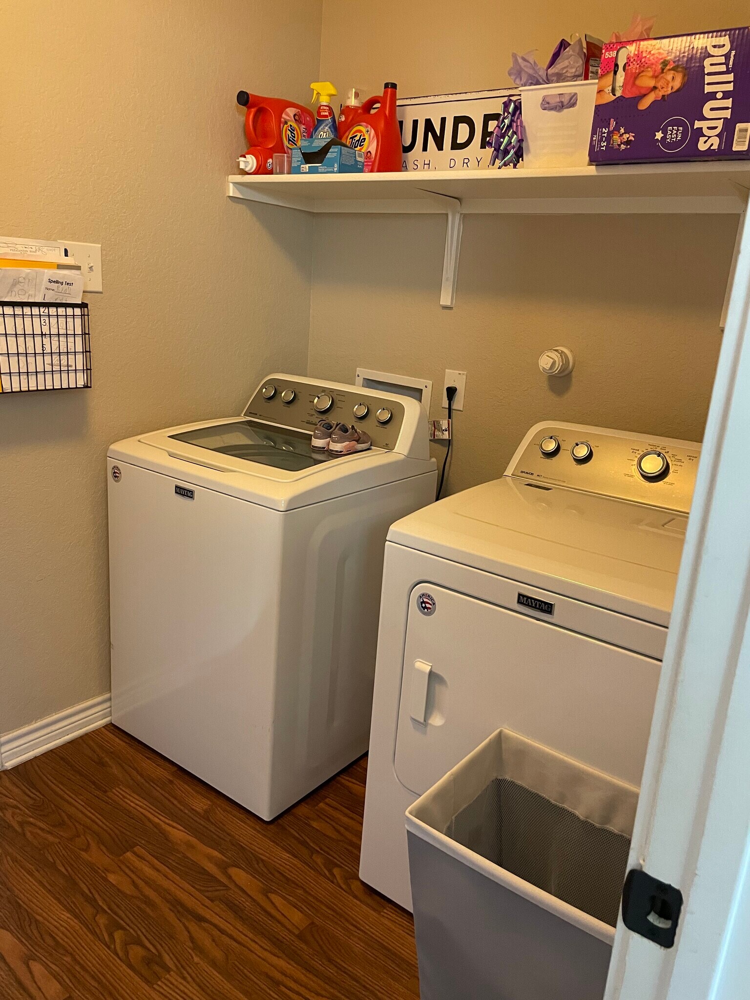 Building Photo - 9619 Pleasanton Blf