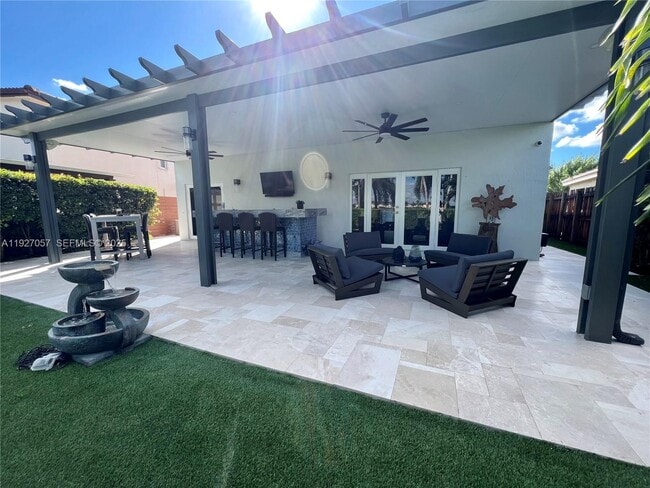 Building Photo - 16551 SW 75th St