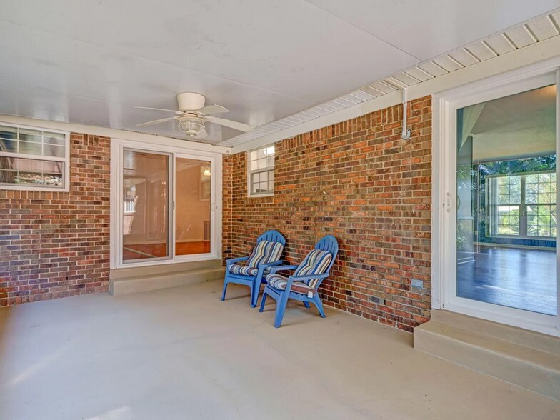 Building Photo - 40 Sharilyn Dr